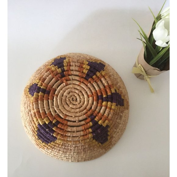 ❌ SOLD❌ Woven Basket Decor - Picture 4 of 5